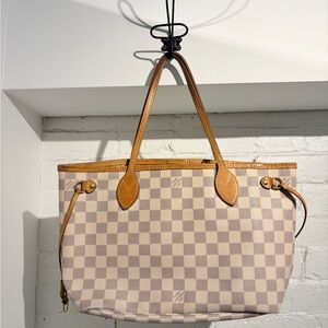 Louis Vuitton Neverfull Damier Azure PM Bag
